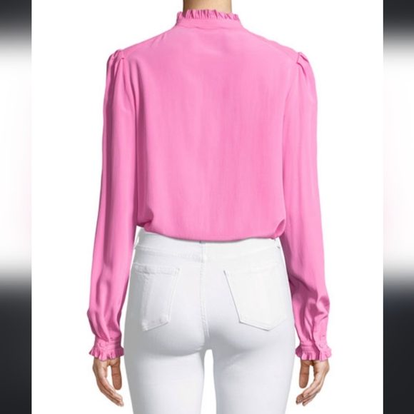 So chic boutique Button-Front Long-Sleeve Silk Blouse - Picture 4 of 15